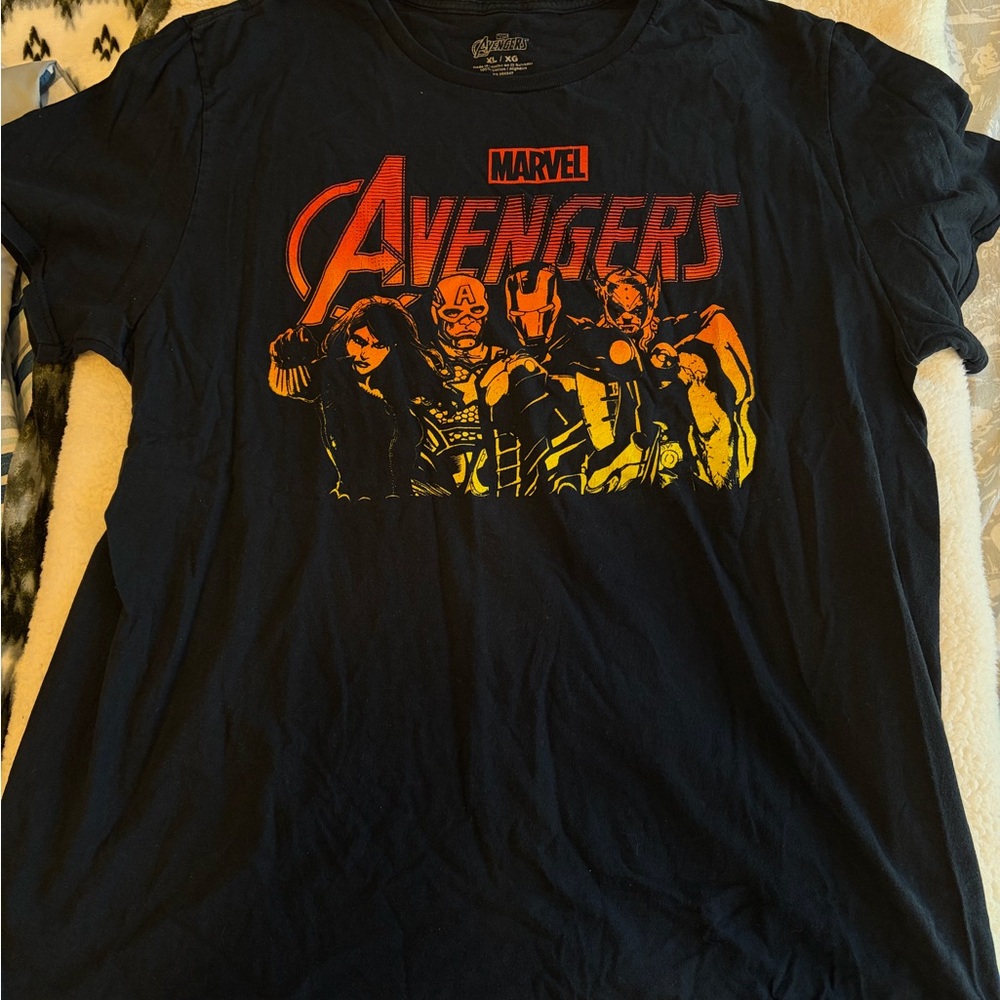 Marvel Avengers Black and Red Graphic Tee